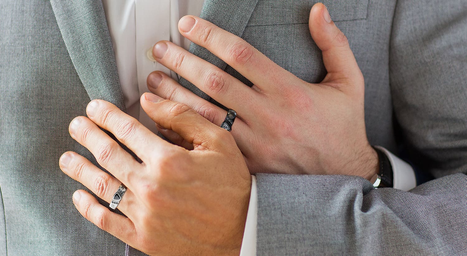 His and His Engagement Rings – How To Do It Right?