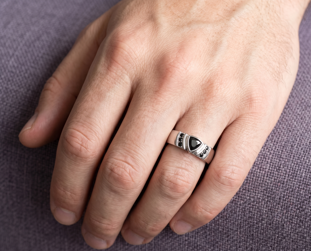 Oscar Ring
