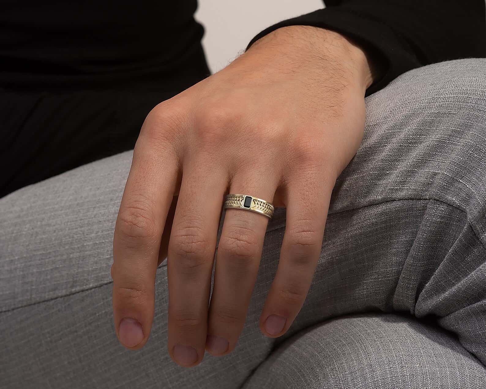 Overleven Beperken Herhaal Gold Black Diamond Men's Wedding Band - Engraved Wedding Ring - Thoreau Ring  - Vidar Jewelry - Unique Custom Engagement And Wedding Rings